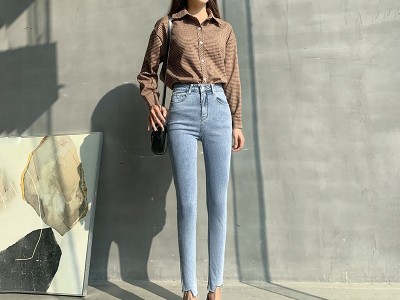 淘宝链接浅蓝色裤子女士2020春季新款紧身高腰牛仔裤显瘦修身小脚铅笔裤Hình1